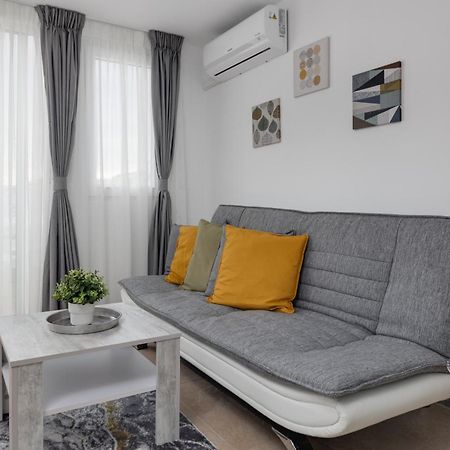 Cosy Apartment Near The Sea Torrevieja Esterno foto